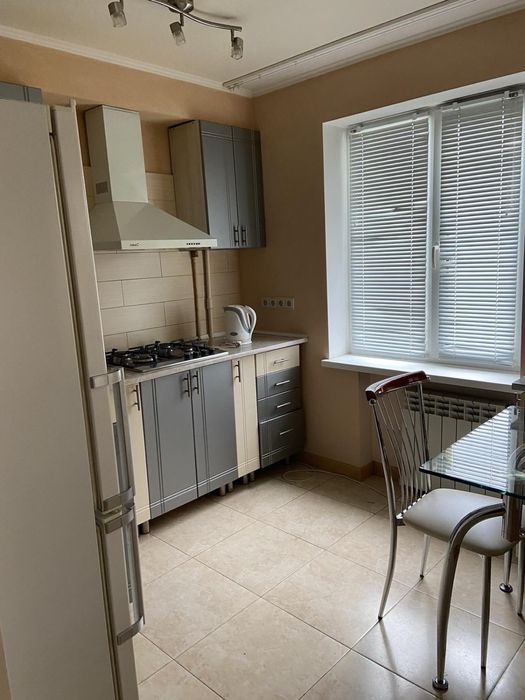 Теремківська 6, метро Теремки 5 хвилин пішки!