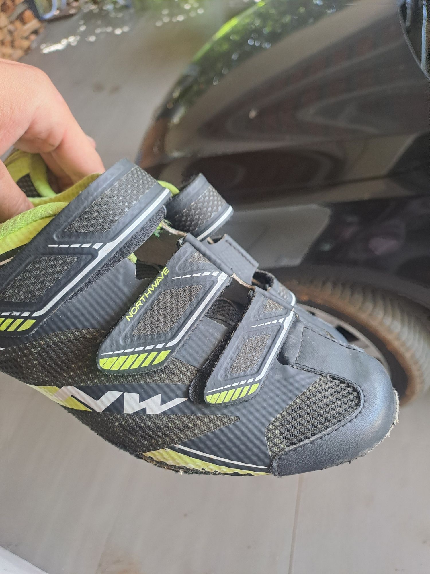 Sapatos encaixe estrada