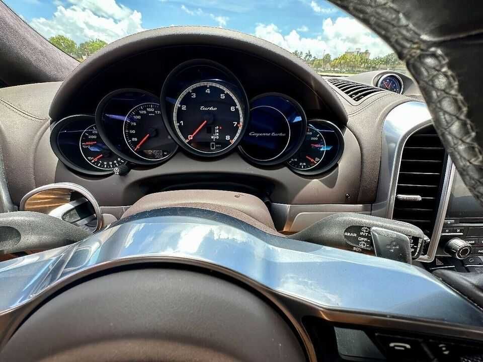 2017 Porsche Cayenne Turbo