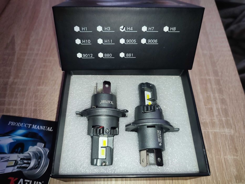Лед лампочки Н4  Нові