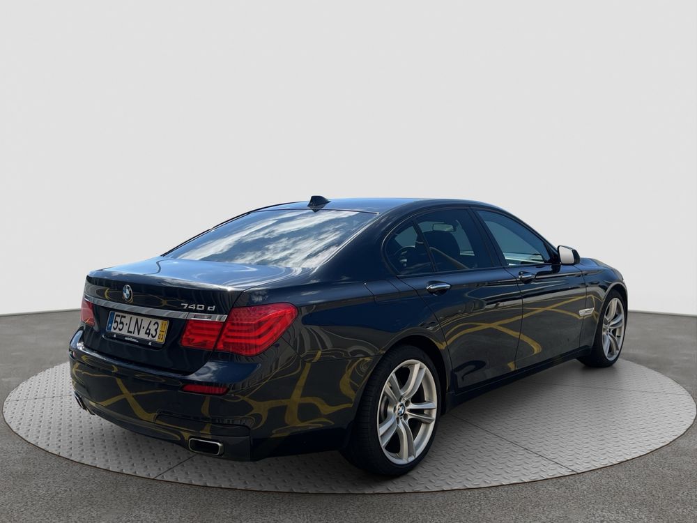 BMW 740d 2011 Pack M • Único Dono • Histórico Completo