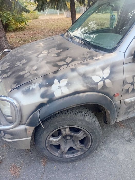 Кросовер повнопривідний Сузукі Гранд Гітара