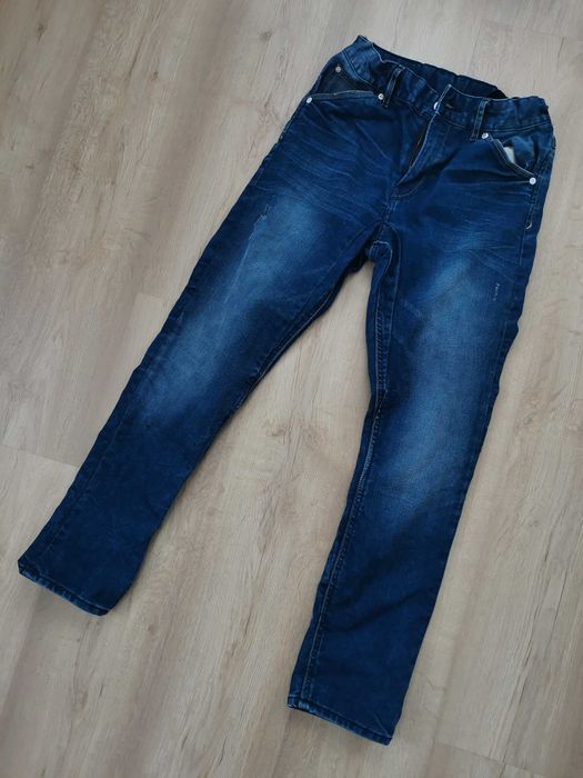 Завужені жіночі джинси бренду H&M