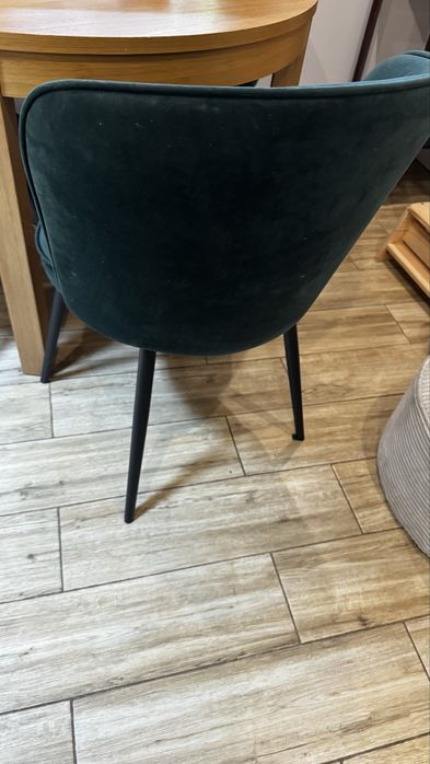 Krzesła zielone welur velvet krzesło jysk komplet