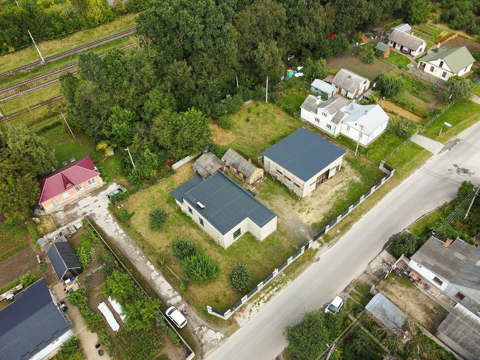 Продаж унікального будинку в стилі Хай-тек в Луцьку!