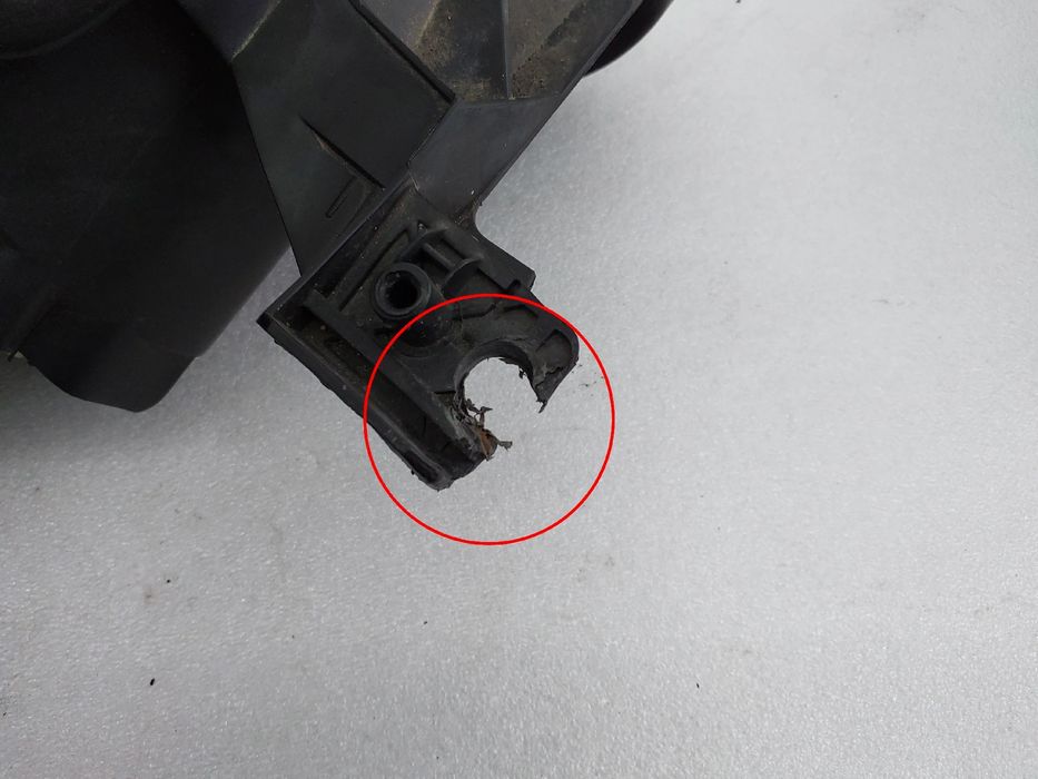 Ótica / farol esquerda TOYOTA Aygo (_B1_)