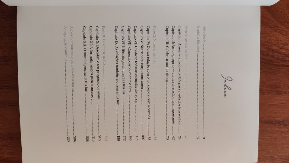 Livro Vive a tua luz