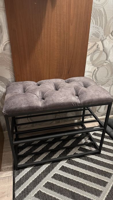 Мяка банкетка з полицями для взуття