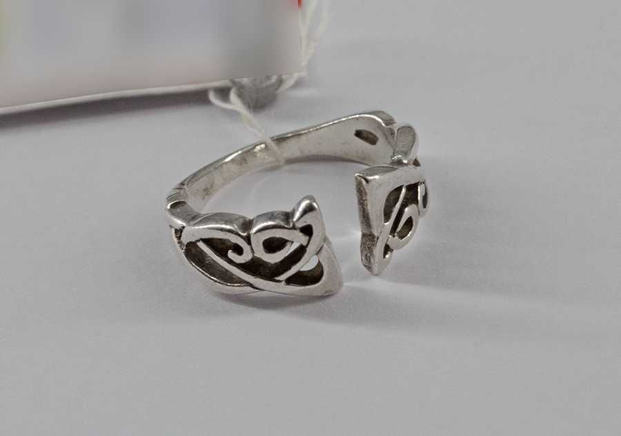 Серебряное кольцо в кельтском/эльфийском стиле