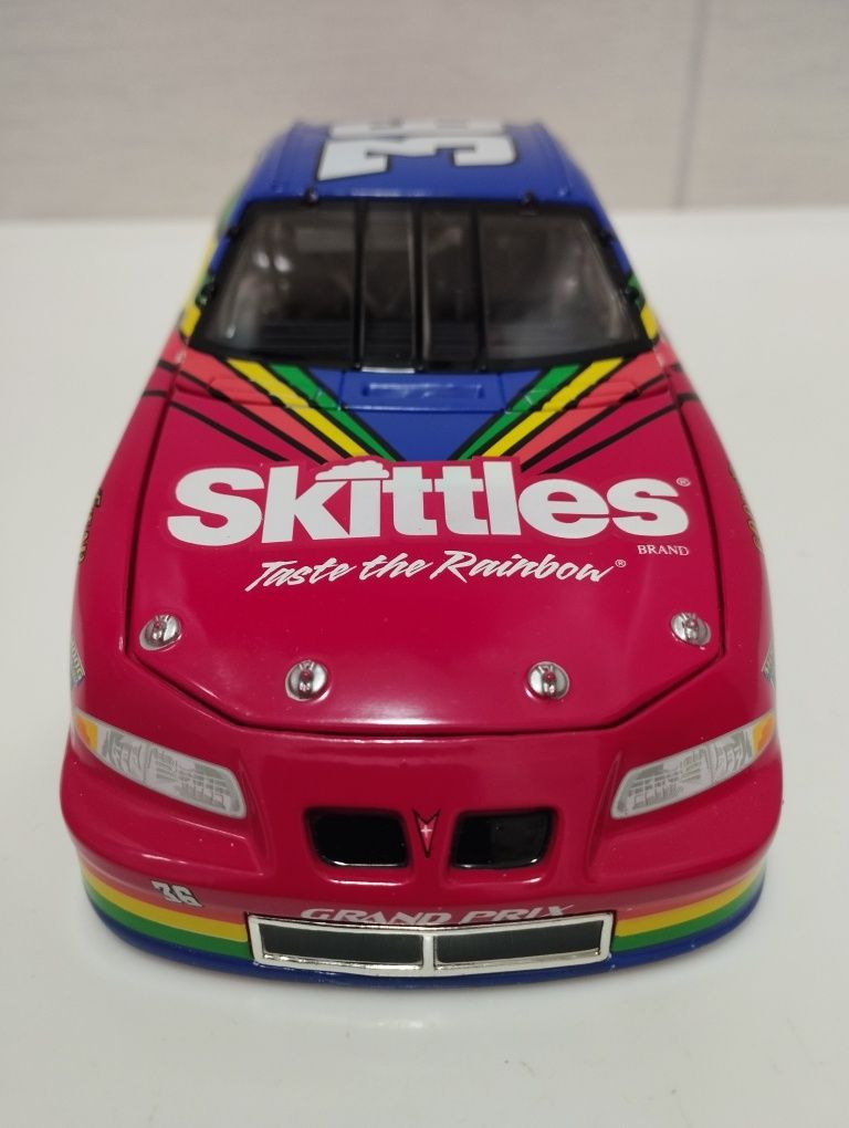 NASCAR: Ernie Irvan - Skittles 1/24