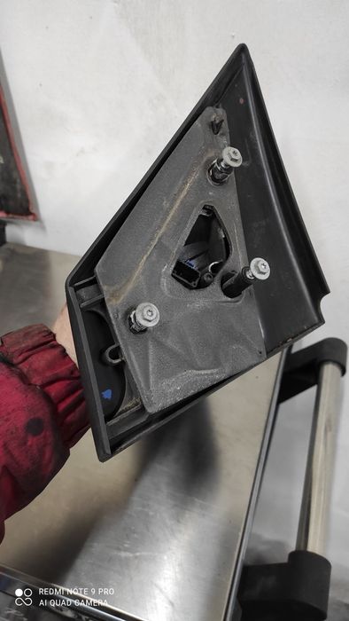 Renault Clio III lusterko prawe TEB66