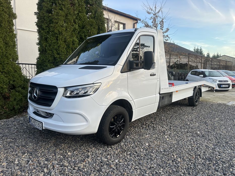 Holowanie Pomoc Drogowa transport aut i maszyn rolniczych