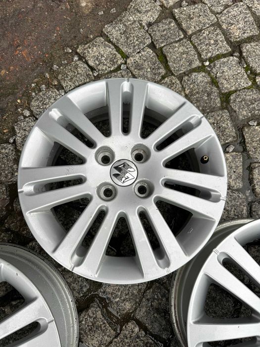 Felgi Aluminiowe 15 Suzuki Splash Agila 4x100 ET50 Alufelgi