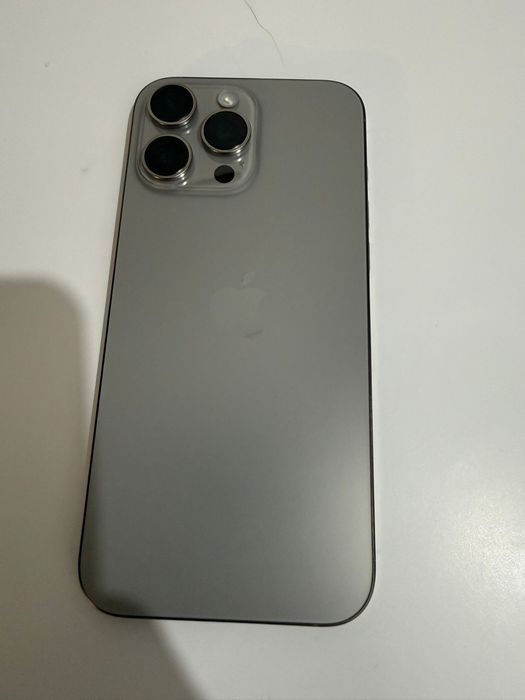 iPhone 16 PRO MAX 256Gb - IMPECÁVEL