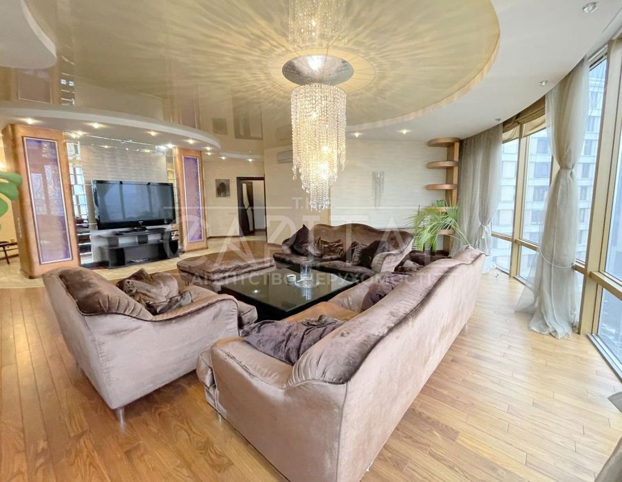 Продаж квартири, ЖК Diplomat Hall, вул. Жилянська, Центр