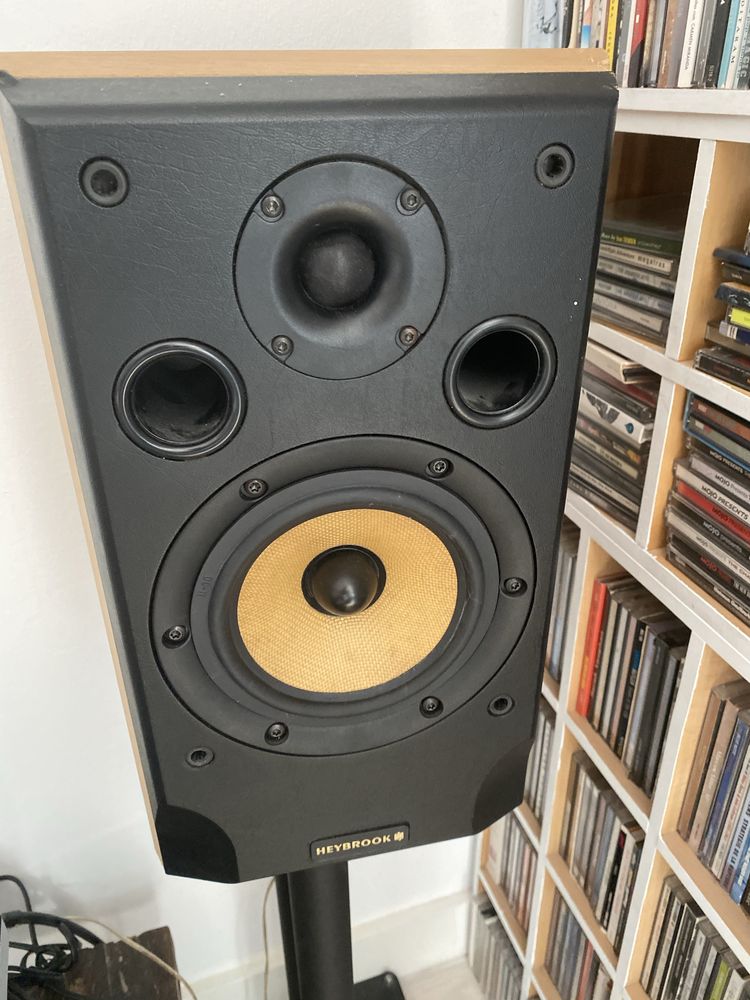 Colunas Monitor Heybrook HB1