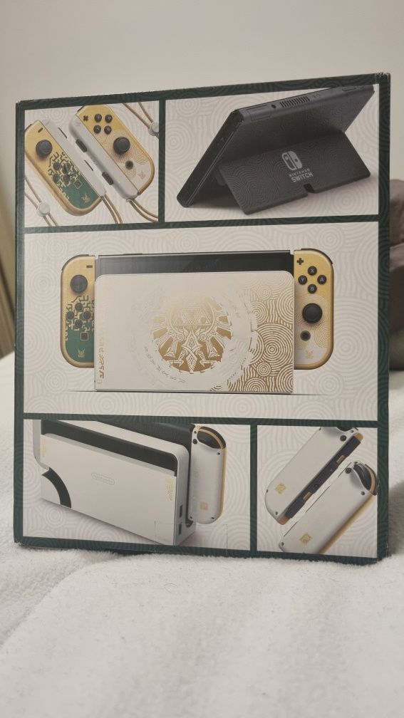 Nintendo Switch OLED The Legend of Zelda Tears of the Kingdom Edition