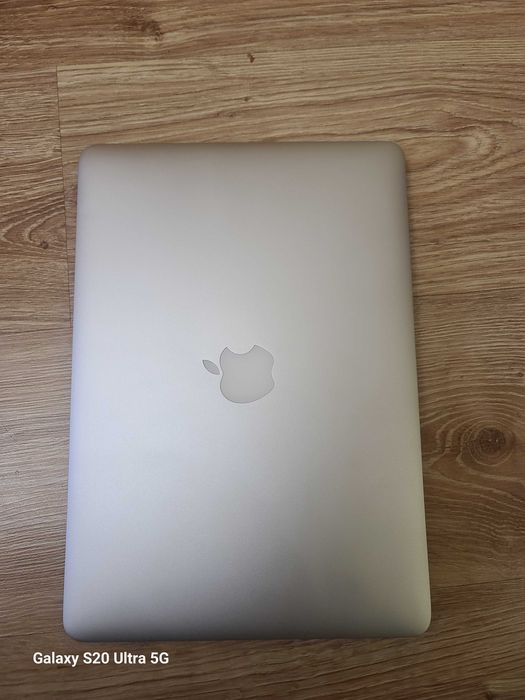 Macbook air A1466 2017, i5, ОЗУ 8 гб/128 gb бат 6 годин, коробка