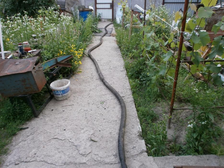 Продам резиновый рукав с нитью, диаметр 6 см, 8см,11.5см.