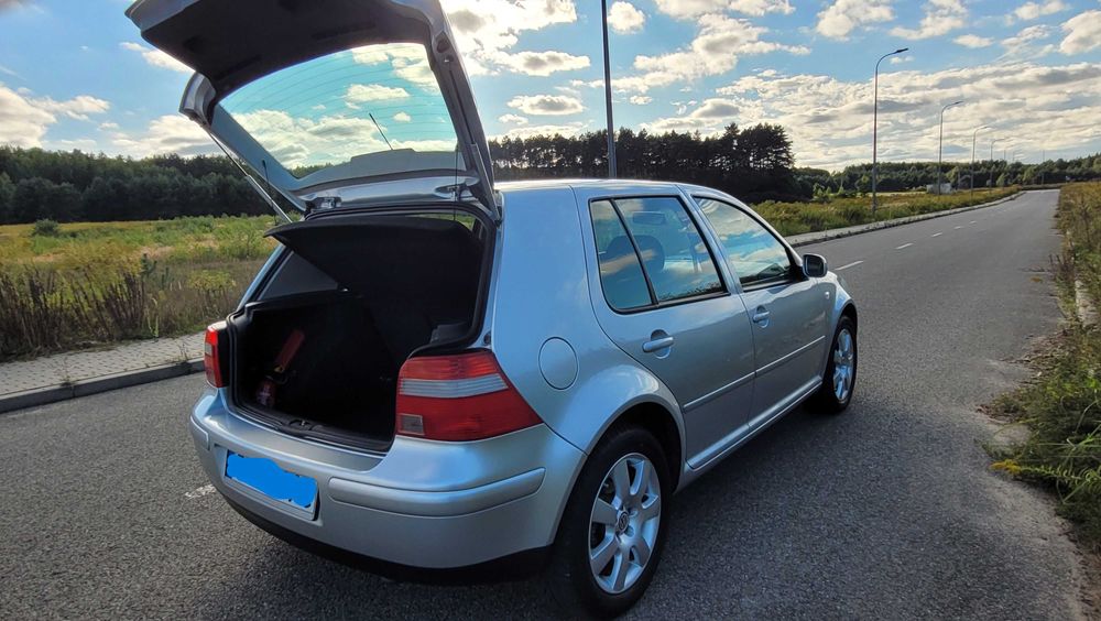 VW Golf IV 1,6 benz. Automat  wersja Pacyfic