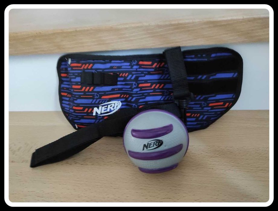 NERF Hasbro: piłka + etui - element wyposażenia taktycznego