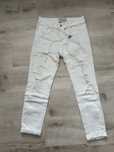 Biale spodnie jeansowe By o la la M 38