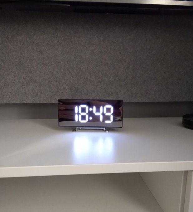 Zegar cyfrowy zegarek elektroniczny cyfrowy godzina budzik lcd