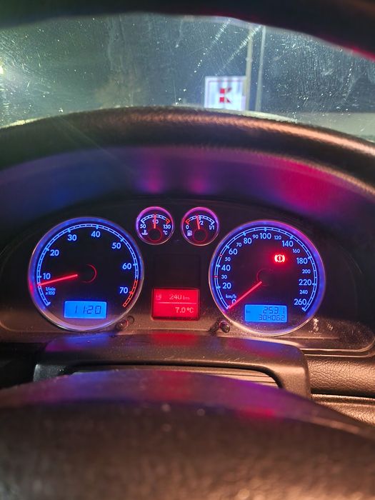 Volkswagen Passat b5 2.0b + gaz