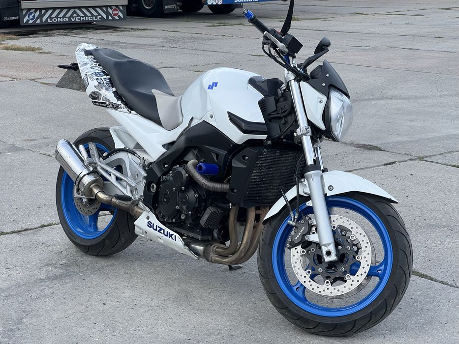 Suzuki GSR 600 2008 рік
