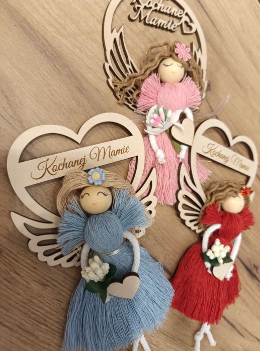 Kolorowe anioły stróże na dzień mamy babci zawieszki makrama