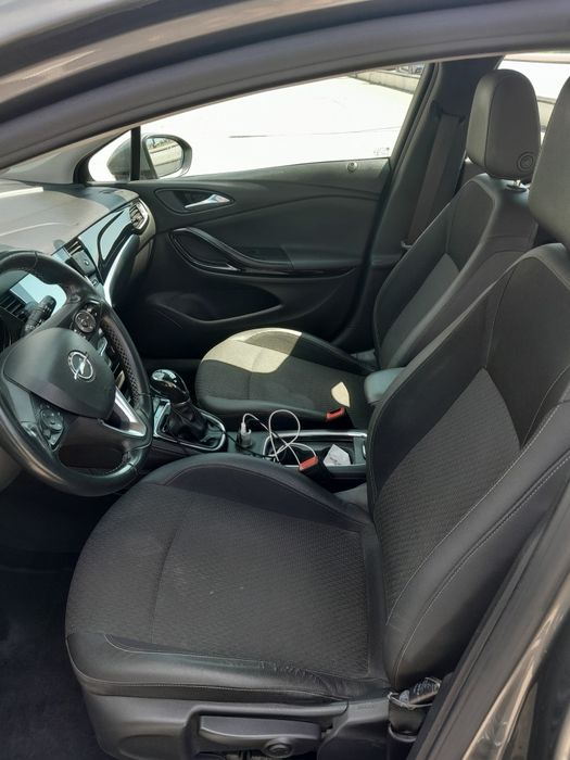Vendo Astra opel Ano 2017
