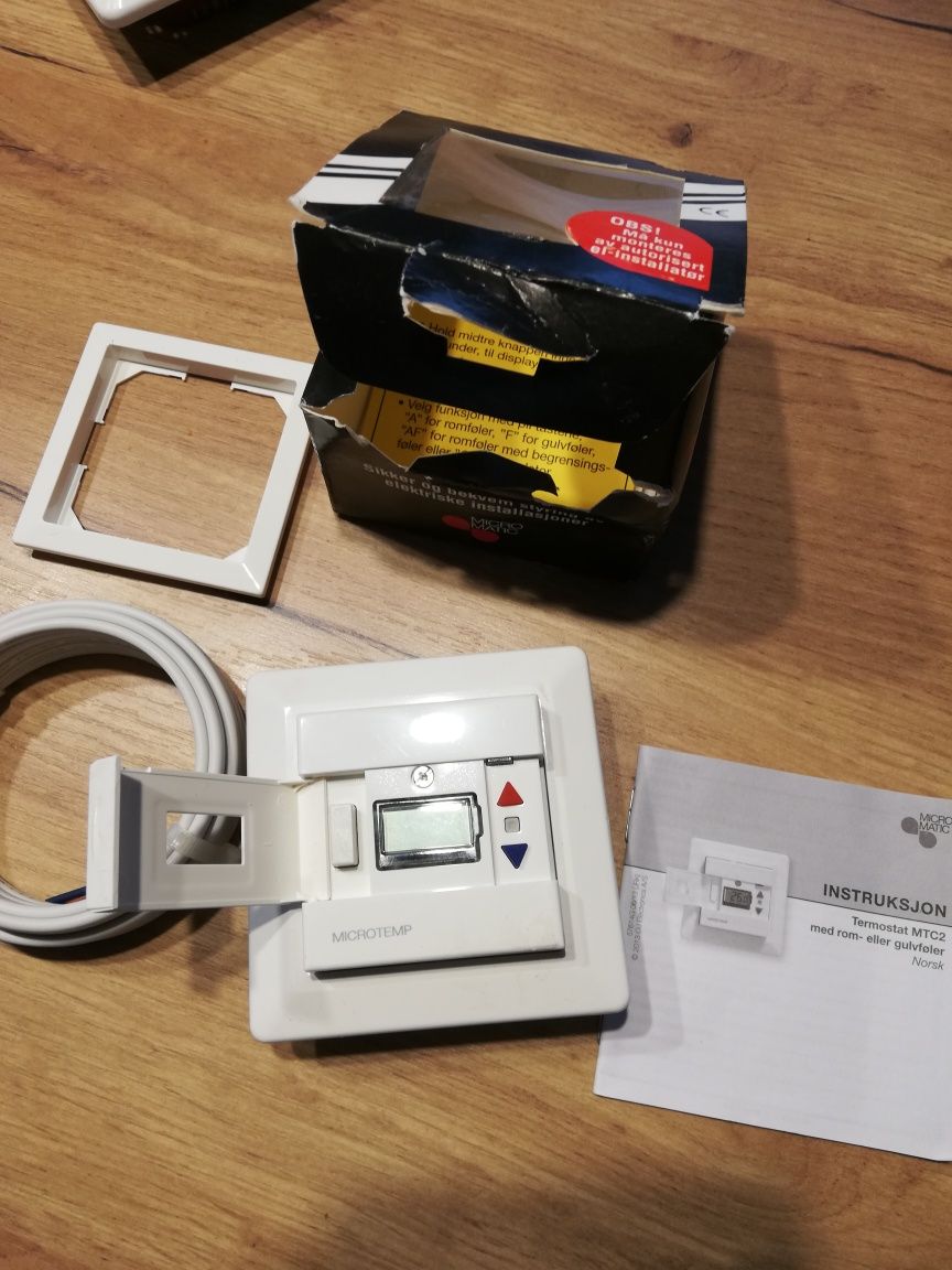 9 szt. Regulator  ogrzewania podłogowego elektrycznego