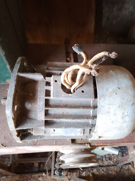 Електродвигуни трьохфазні