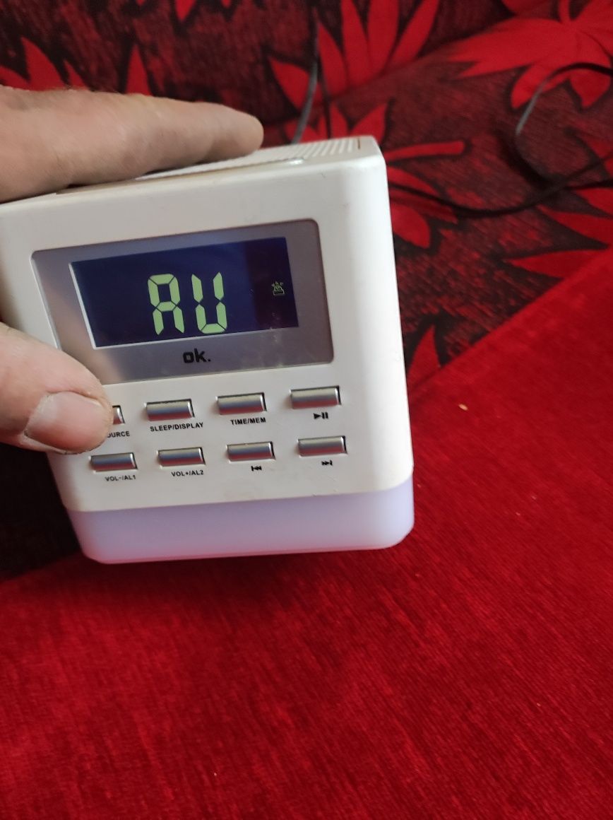 Radio zegar z bluetooth