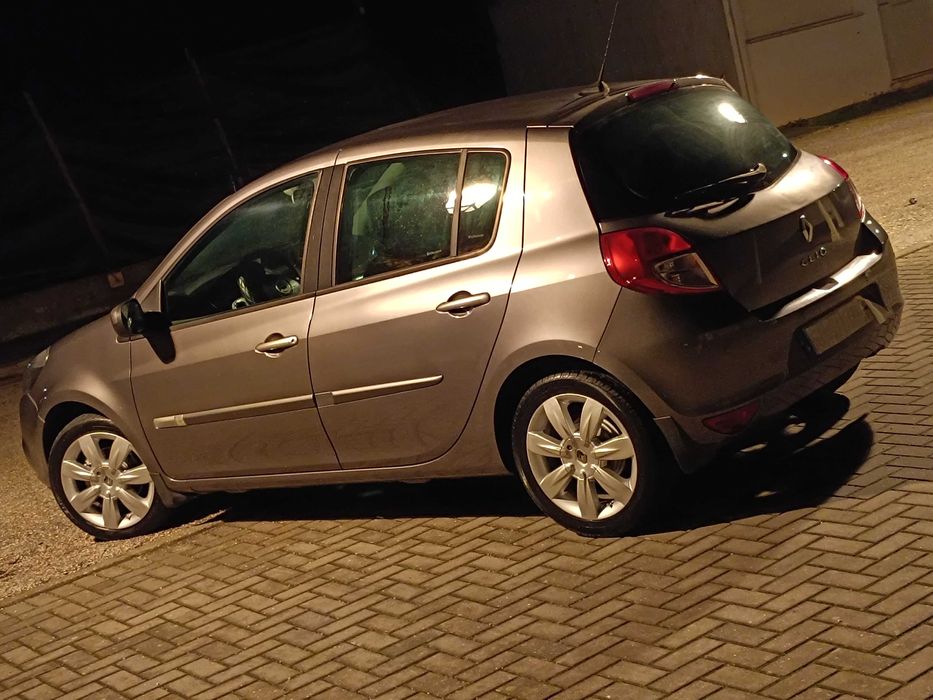 Renault Clio 1.5 Dci, 85Cv. Automático/Manual. Full Extras. Como Novo.