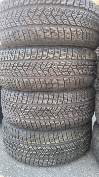 235 50 19 Pirelli Scorpion Winter