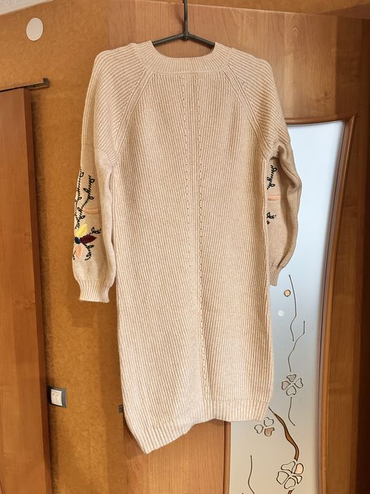 Жіноча тепла вязана сукня