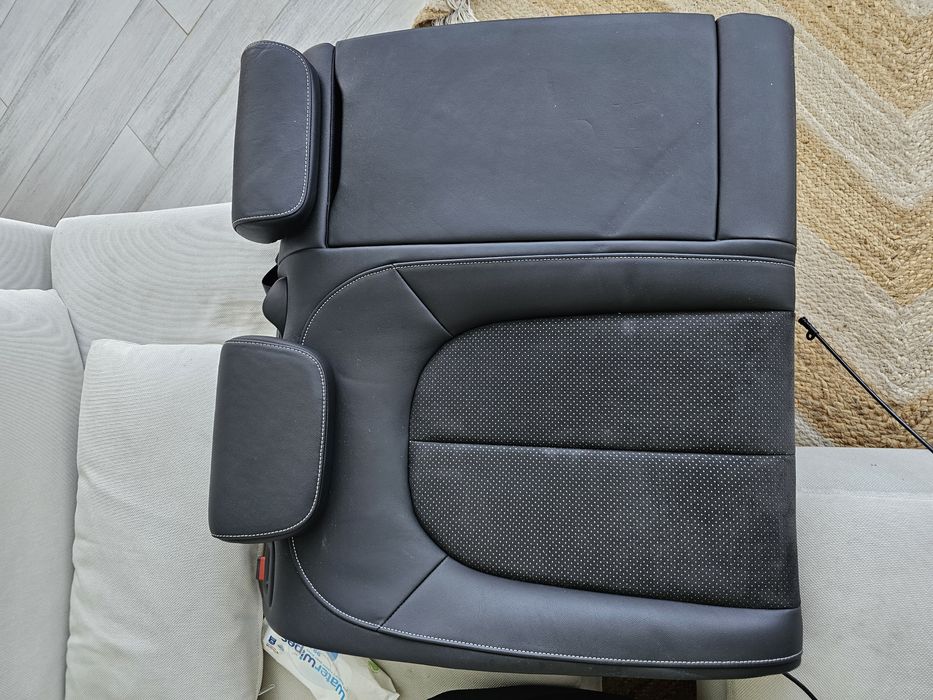 Bancos TRÁS em pele Audi A6 Avant 2019 novos!