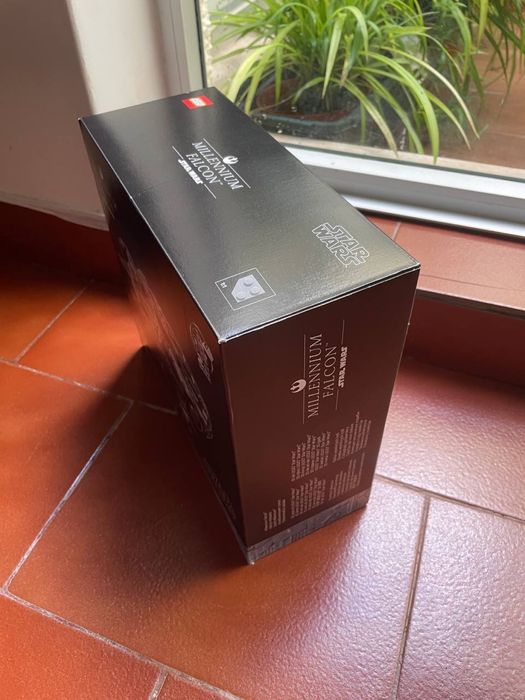 LEGO Millennium Falcon Star Wars - 75375