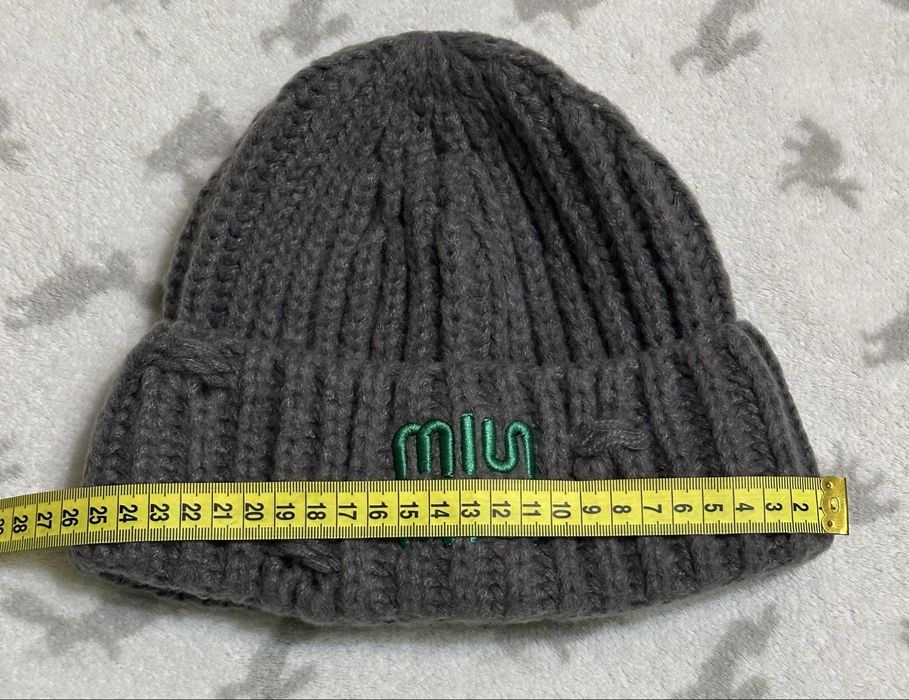 Жіноча шапка MiuMiu