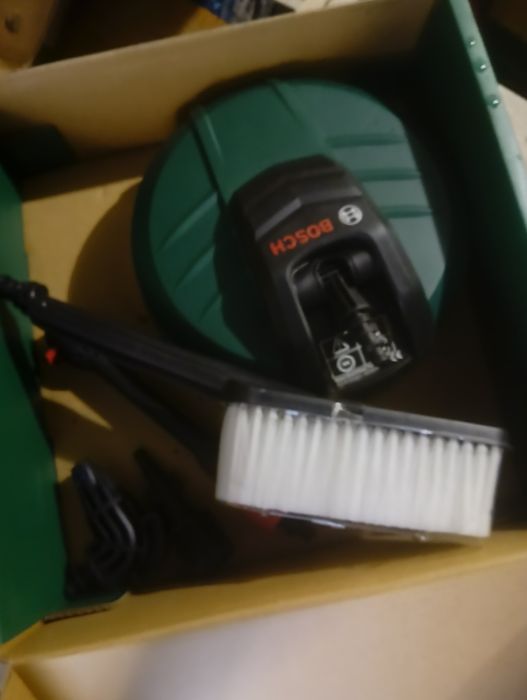 Sprzedam myjkę Bosch komplet z wkładką myjąca kostkę