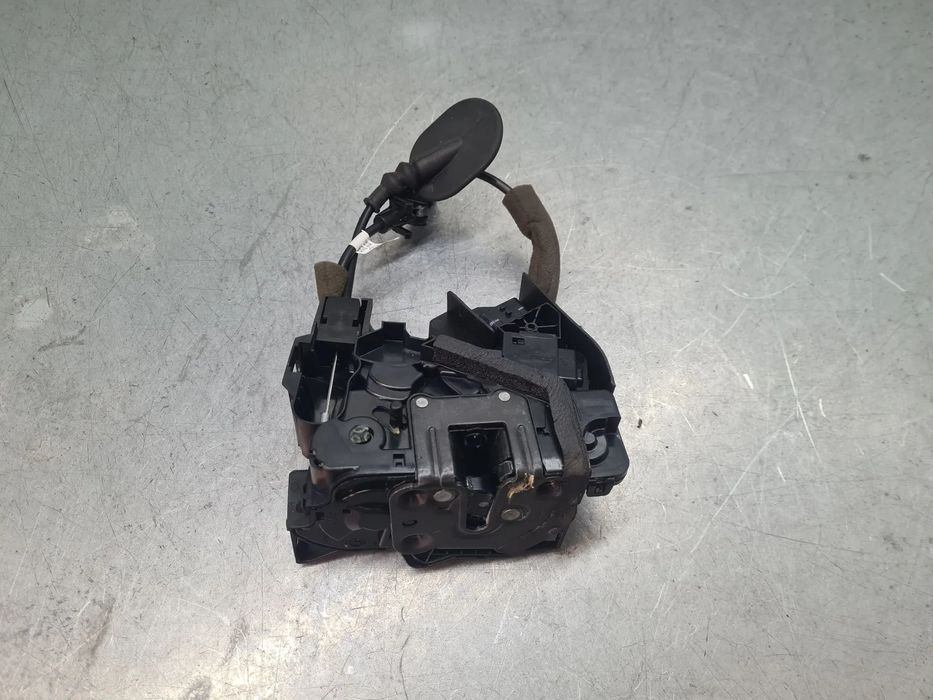 Fechadura / fecho porta trás direito RENAULT Megane IV Grandtour (K9A/