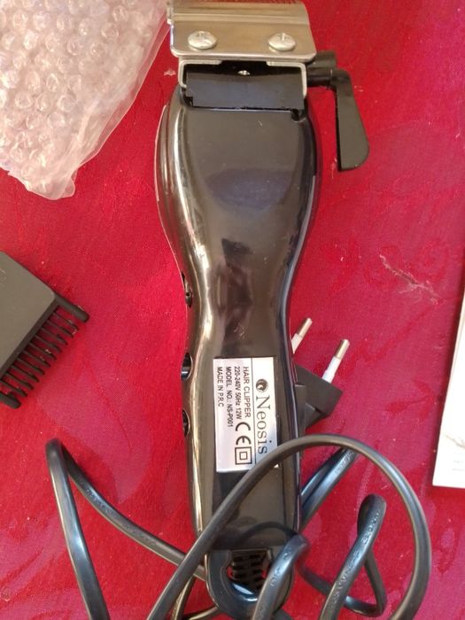 Quer cortar o cabelo?Neosis Profissional Cortador-8E-Escova-2E Desde2E
