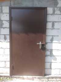 Двері, калітки, вхідні для будинку чи під'їзду під ключ( металеві виро