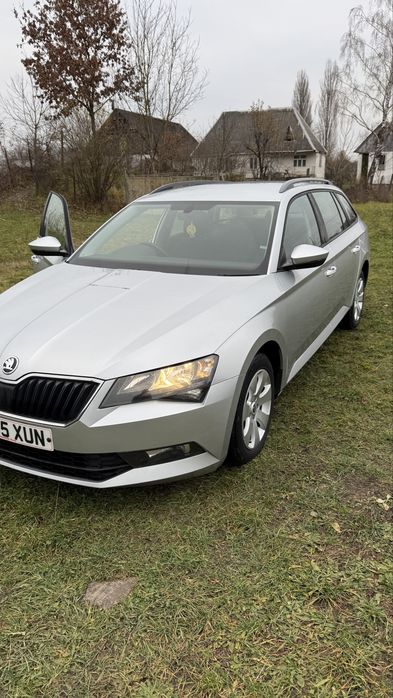 Skoda SuperB в розборці