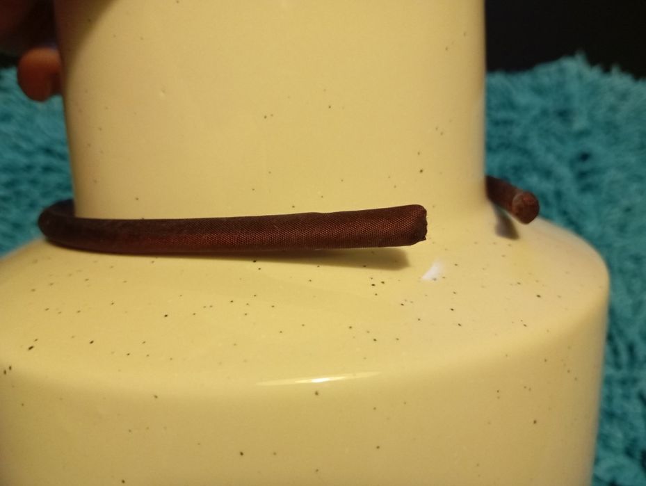 Bandolete fina em tons bordeaux