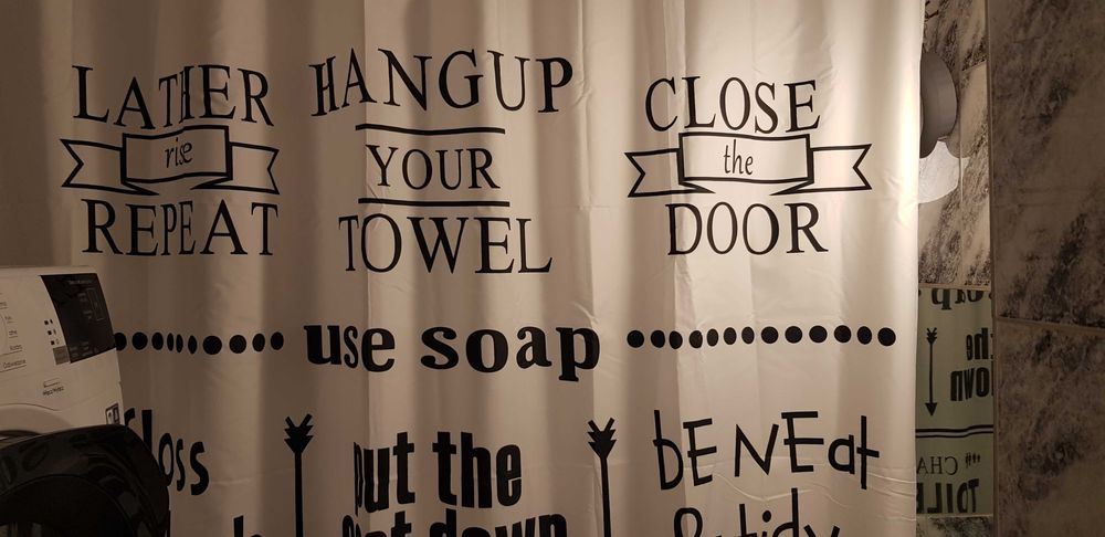 Zasłona prysznicowa wodoodporna 180x200 cm