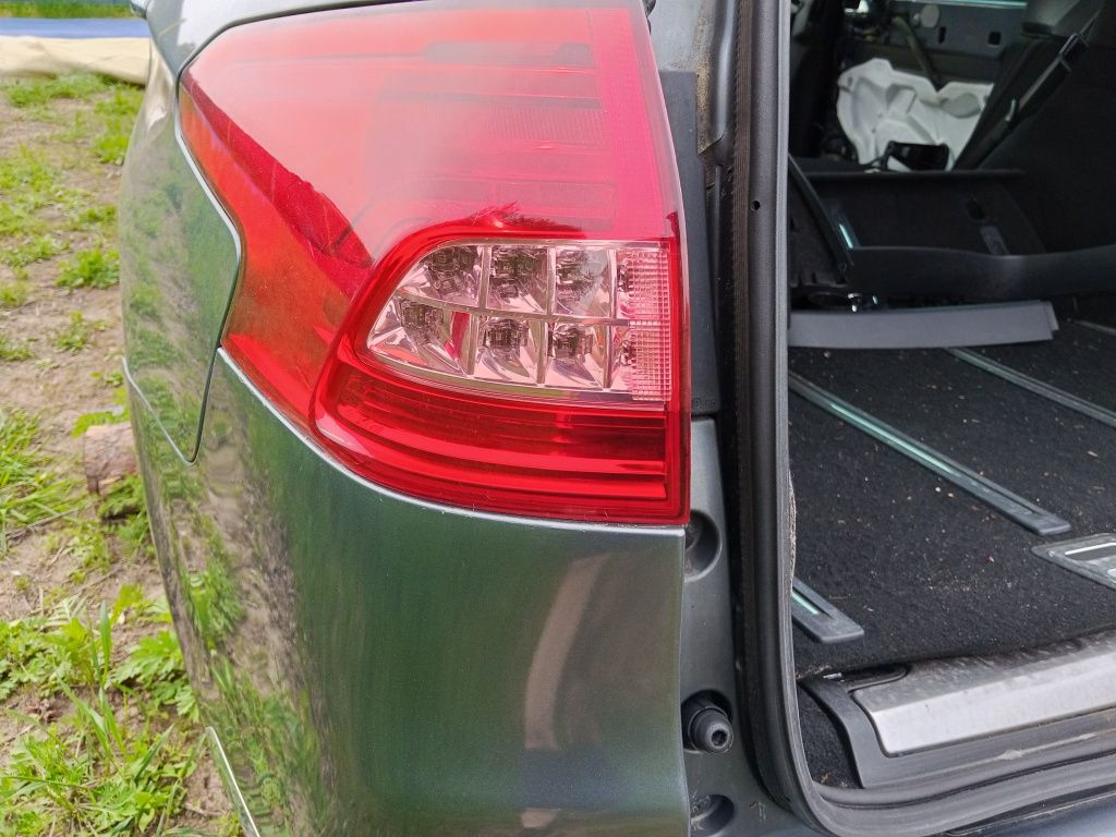 Lampa lewy tył Citroen C5 x7 III kombi