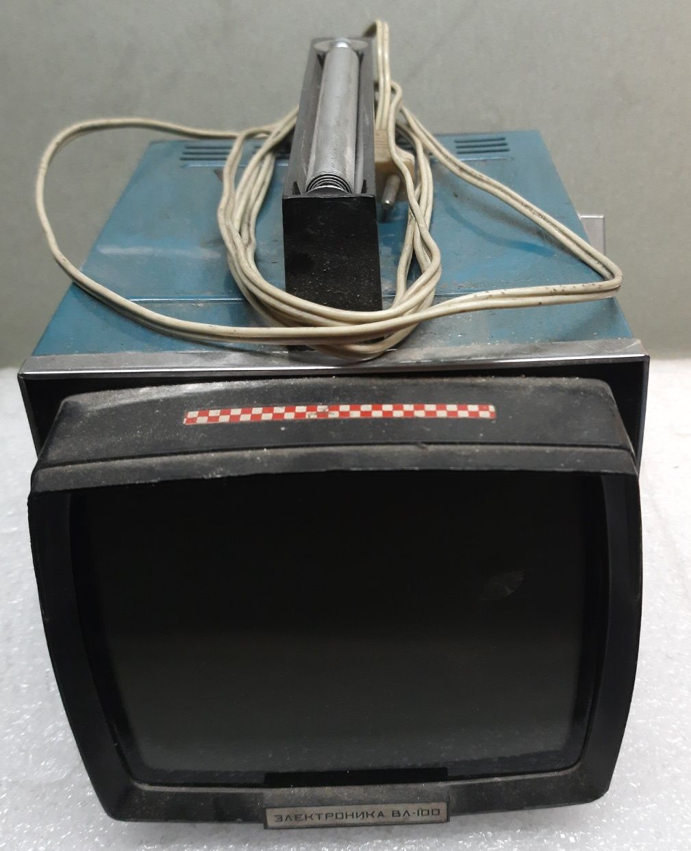 Stary mini telewizor produkcja ZSRR