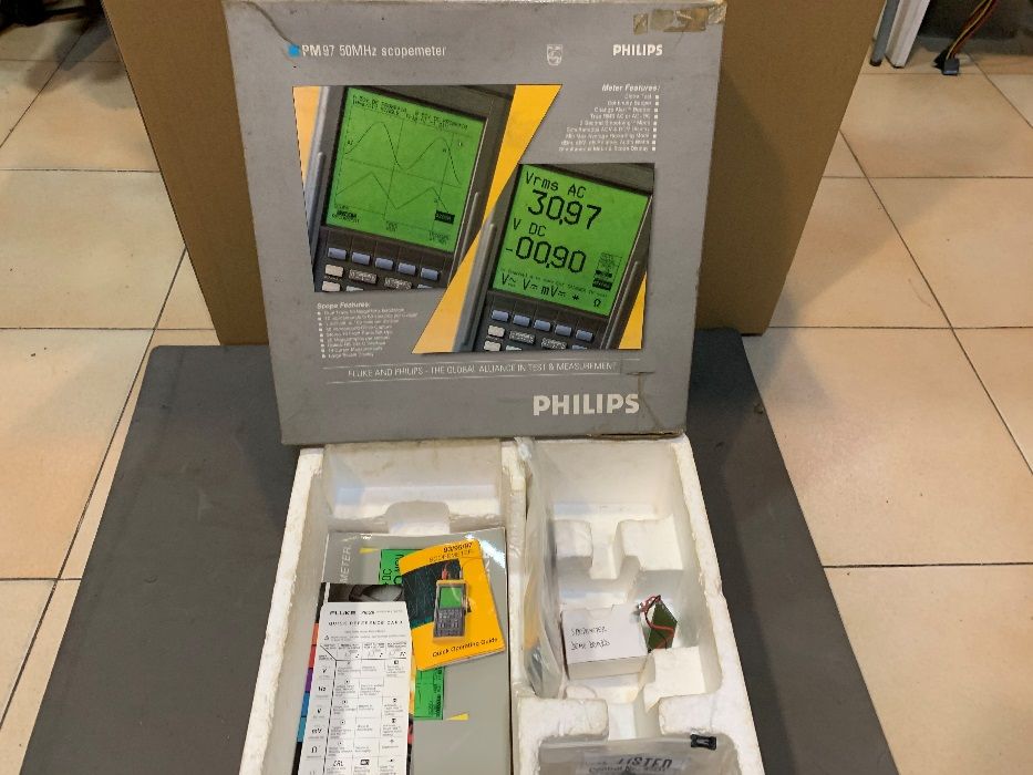 Philips Fluke PM97 50 MHz Digital Osciloscopio /Multimetro Portátil
